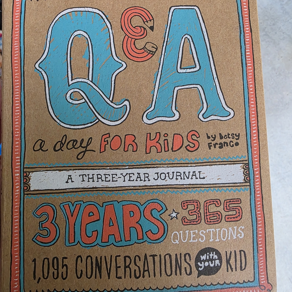 Q&A a Day for Kids Journal - Brown and Blue